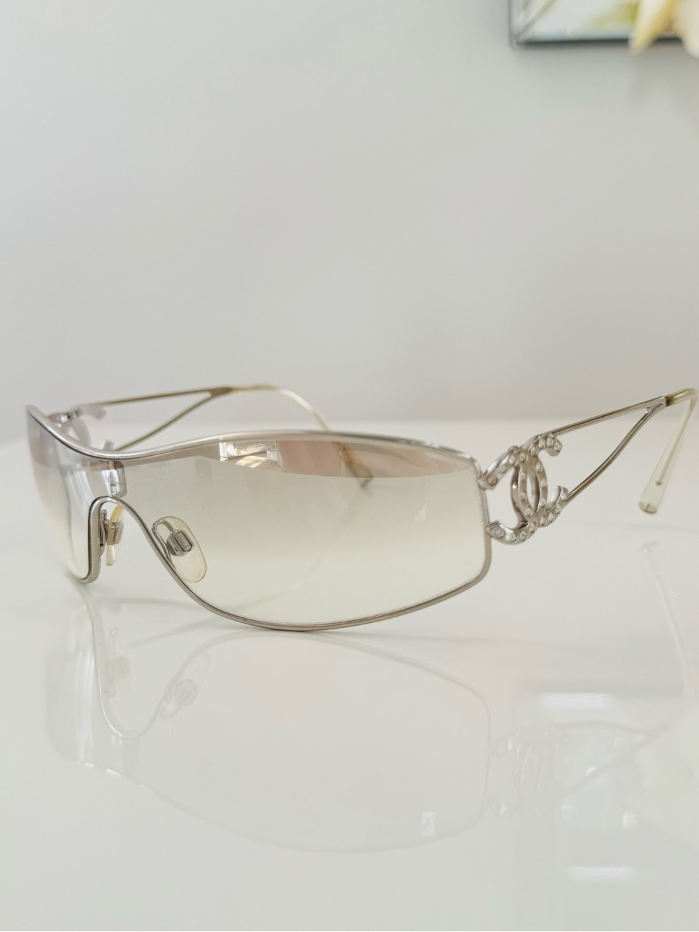 EXTREMELY RARE ❤️‍🔥 Vintage Authentic Chanel rhinestone CC sunglasses